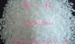 石英砂濾料的堆積密度與物理密度分別是多少？
